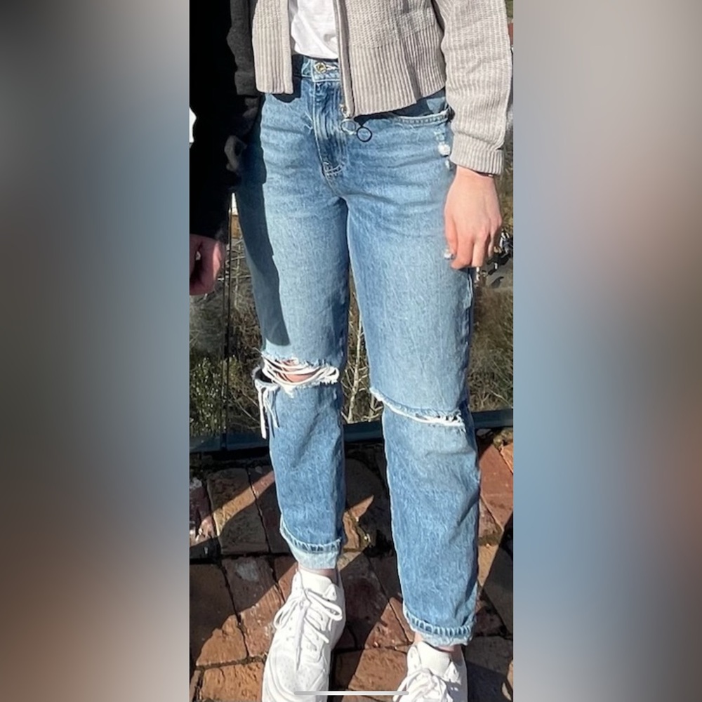 Zara Ripped Denim Jean - Picture 4 of 4